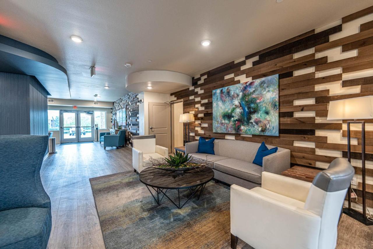 Soka Suites Dallas - Las Colinas Irving Exteriör bild
