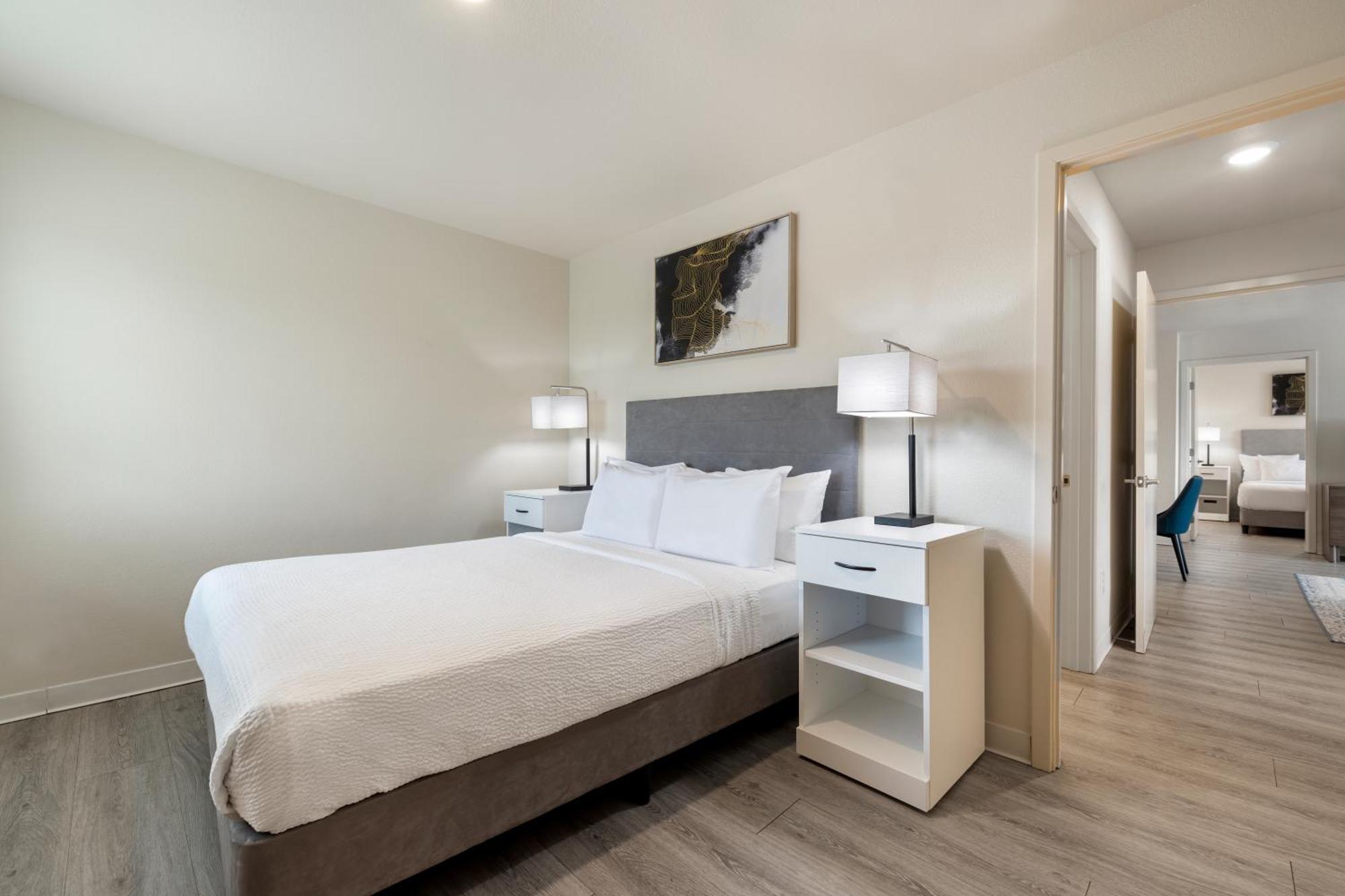 Soka Suites Dallas - Las Colinas Irving Exteriör bild