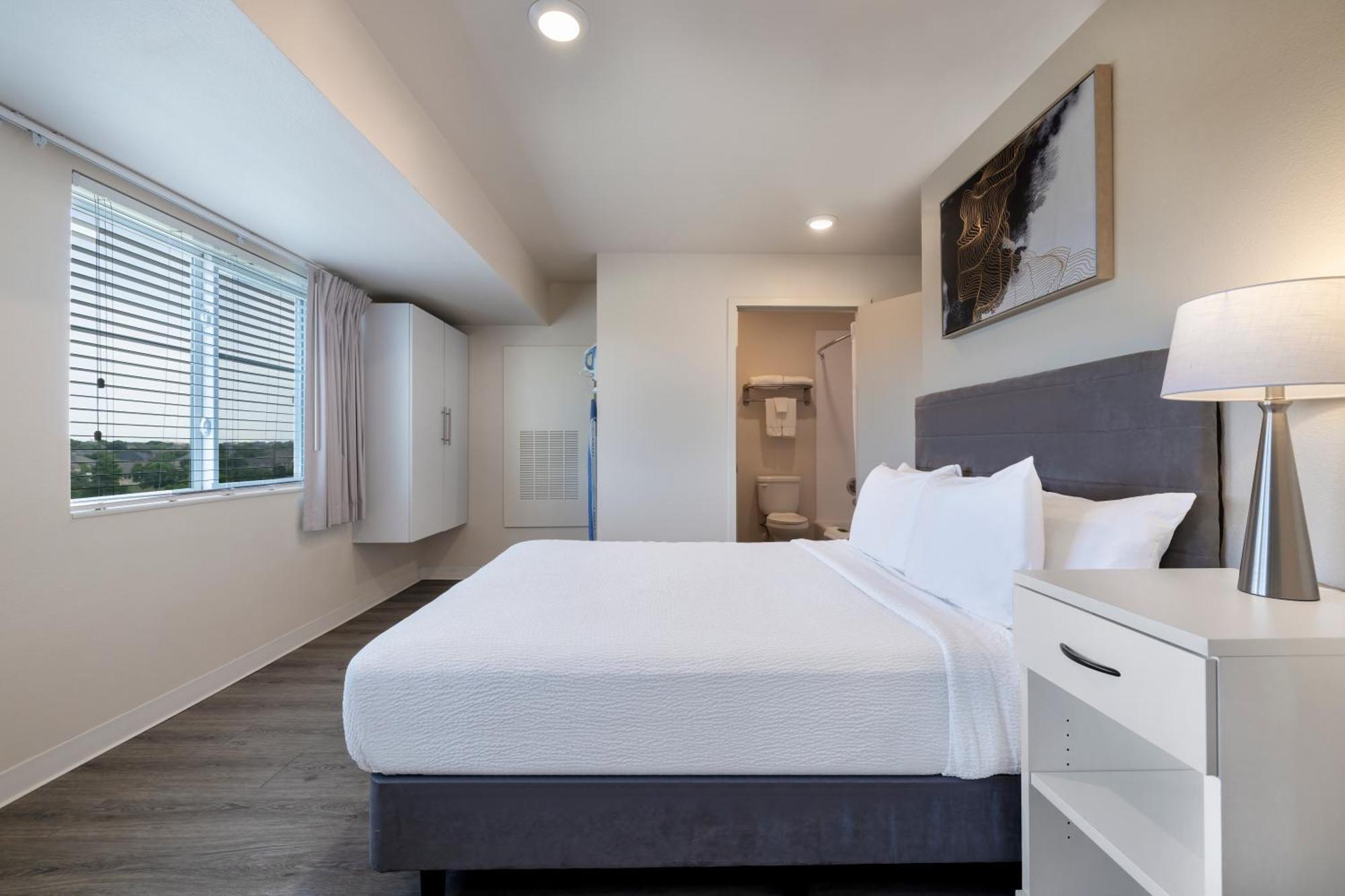 Soka Suites Dallas - Las Colinas Irving Exteriör bild