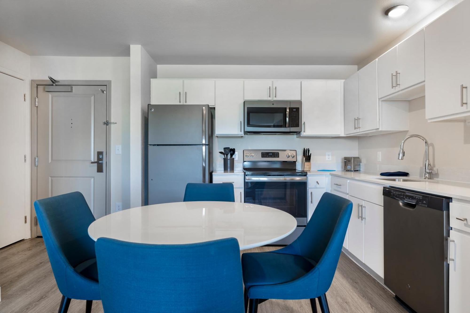 Soka Suites Dallas - Las Colinas Irving Exteriör bild