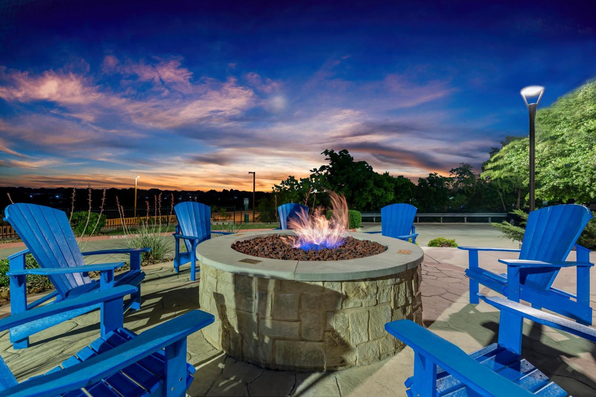 Soka Suites Dallas - Las Colinas Irving Exteriör bild