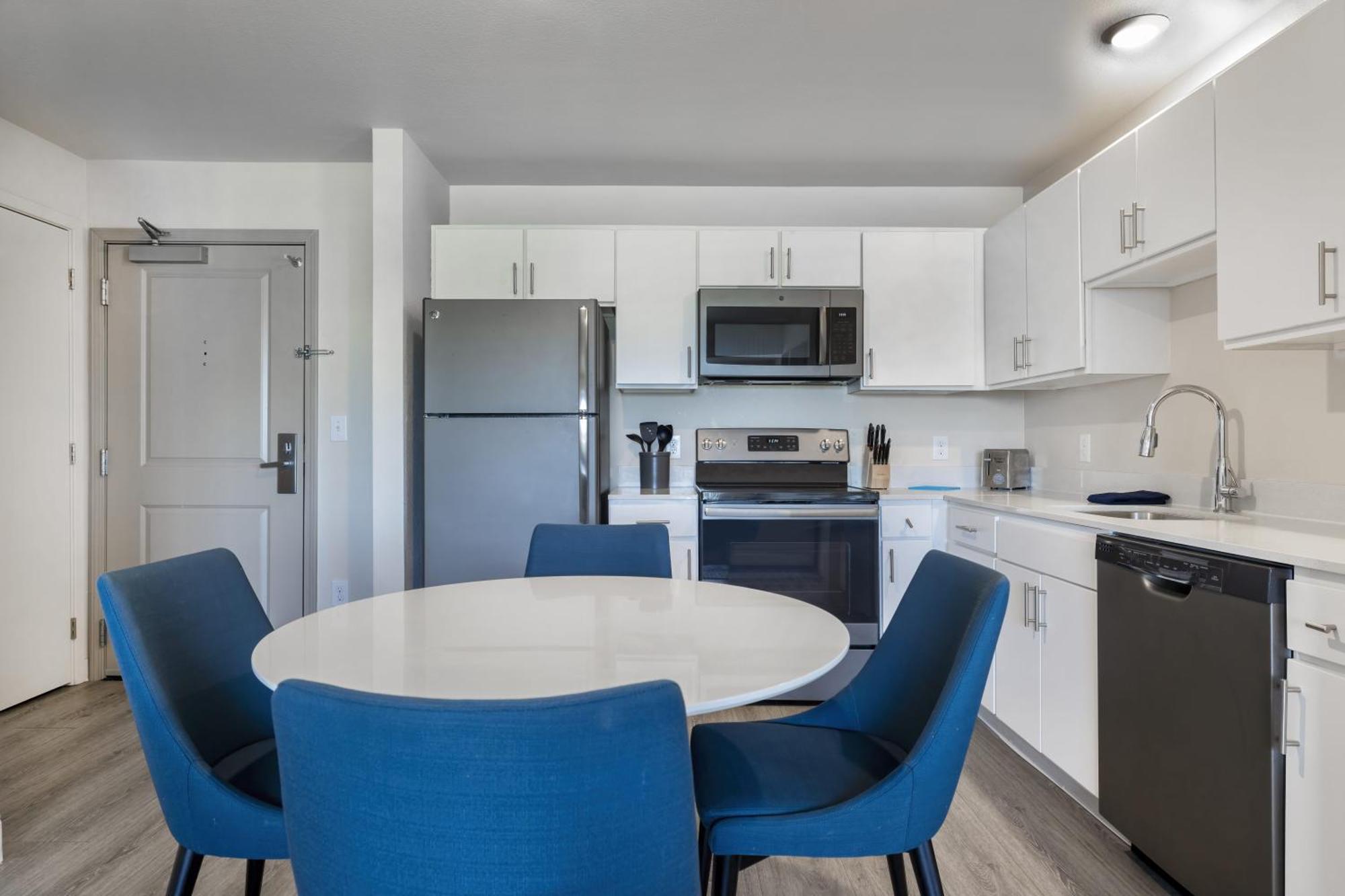 Soka Suites Dallas - Las Colinas Irving Exteriör bild